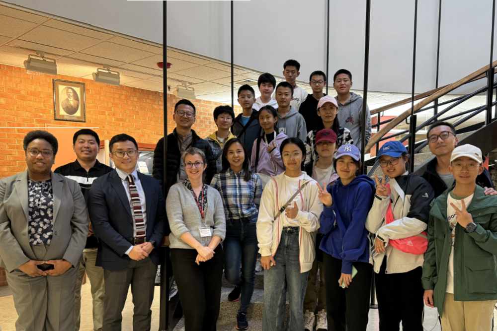 DSU Chinese Center host groups from The Chinese Mainland and Taiwan, China 